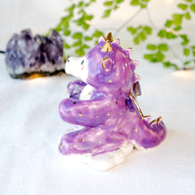 Load image into Gallery viewer, Amethyst Star Purple Dragon Figurine Lamp