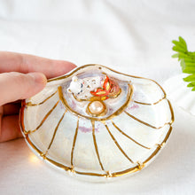 Load image into Gallery viewer, MerBear Seashell Ring Dish