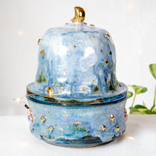 Load image into Gallery viewer, Witch Bear & Griffin Crystal Lamp Box