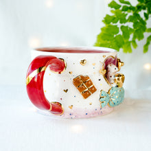 Load image into Gallery viewer, Fidget SweetHeart Bear Cup
