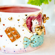 Load image into Gallery viewer, Fidget SweetHeart Bear Cup
