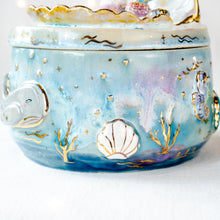 Load image into Gallery viewer, Seashell MerBear Box-S.M.
