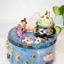 Load image into Gallery viewer, Foxy Witch Crystal Box
