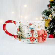 Load image into Gallery viewer, Christmas Present Bear Cup
